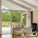 Authentic Idyll Near And Forest Feriehus *