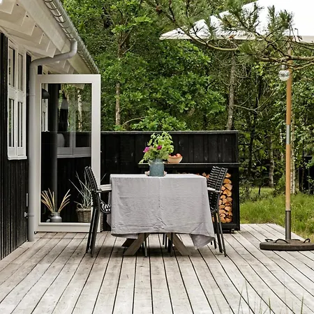 Semesterbostad Authentic Idyll Near And Forest
