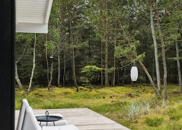 Semesterbostad Authentic Idyll Near And Forest Ålbæk