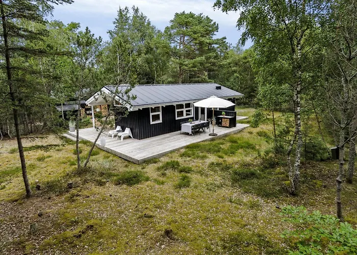 Semesterbostad Authentic Idyll Near And Forest